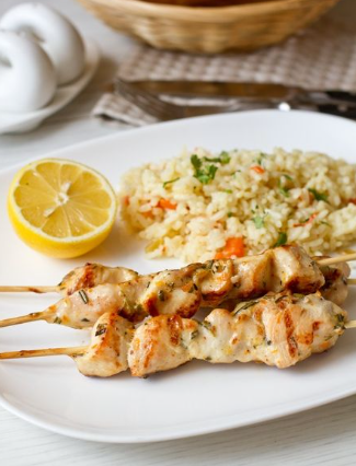 Куриные шашлычки в розмариново-апельсиновом маринаде на сковородке-гриль