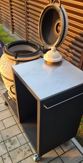 Стол под тандыр на колесах